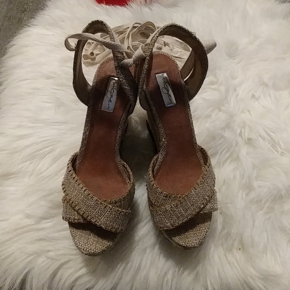 HALOGEN SUNSET ROPE WEDGE ESPADRILLE
Size 7 - Picture 2 of 8